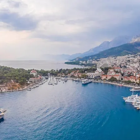 Πλωτό κατάλυμα Traditional Gulet, Cruises & Events *