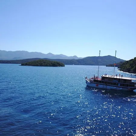 Botel Traditional Gulet, Cruises & Events Split